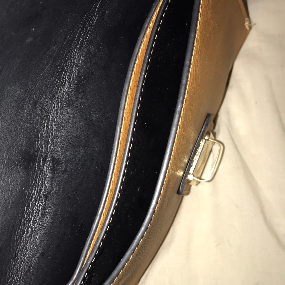 Authentic Gucci Wallet purse - Picture 3 of 4
